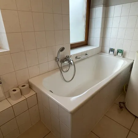 Charmantes Haus Im Herzen Weingartens Alloggio in famiglia *