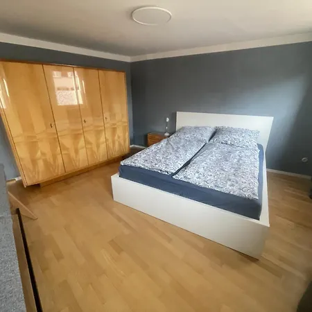 Charmantes Haus Im Herzen Weingartens منزل للإقامة